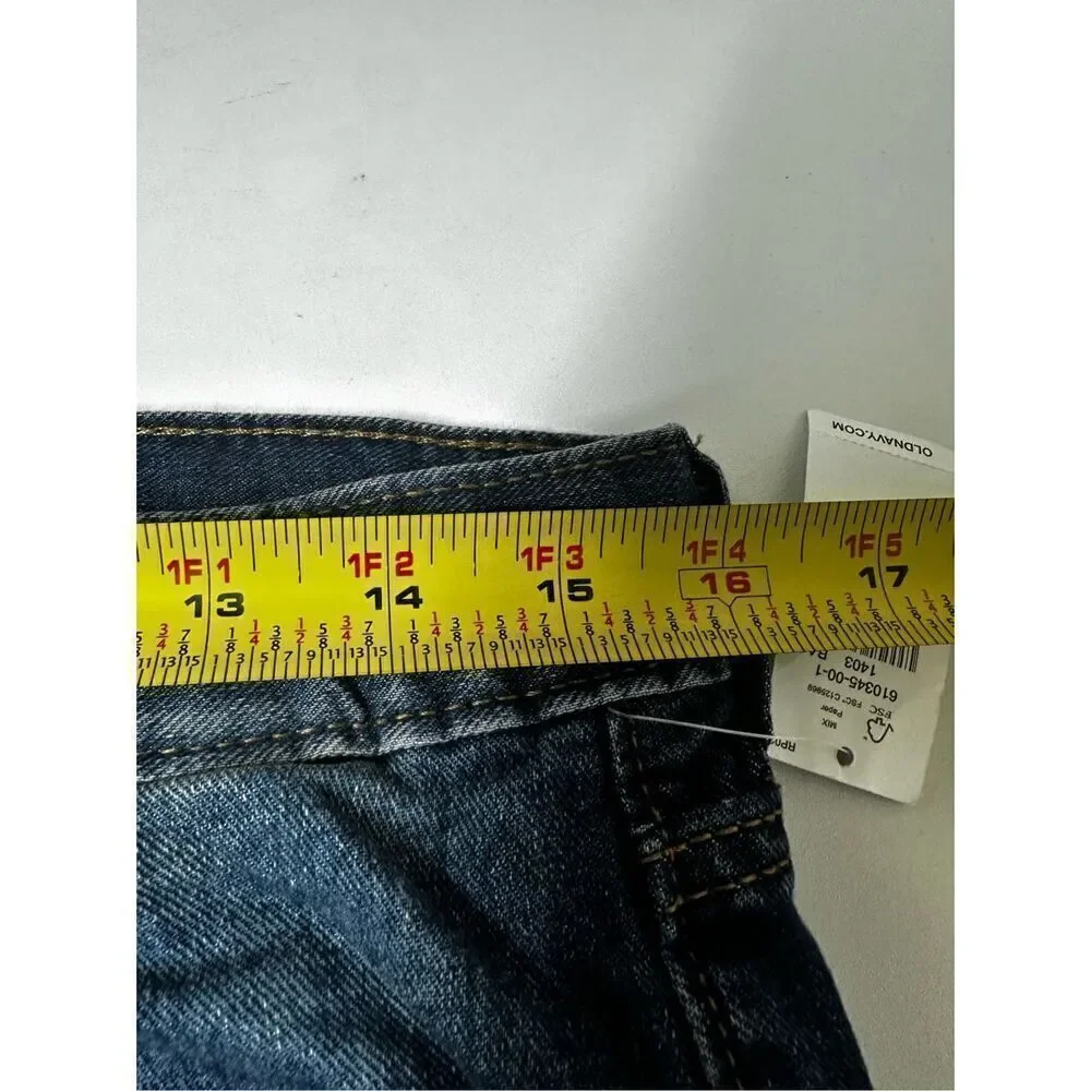 NWT Old Navy Boys Jeans Size 14 Regular Mid Rise Straight Classic Denim Blue
